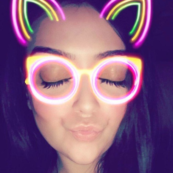 Meet Your Posher, Min! - Picture 2 of 3